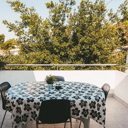 Apartmani Males Rogoznica  Exterior photo